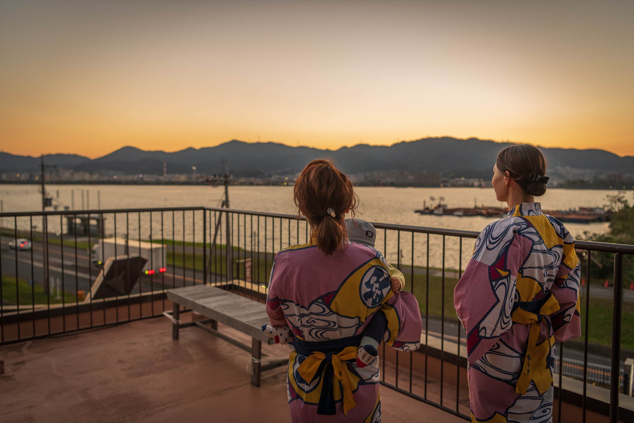 びわ湖をのぞむ雄大な景色をお楽しみください